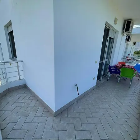Dario By Apartment *